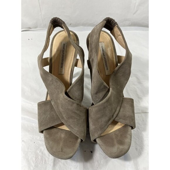 Diane von Furstenberg Zia Suede Platform Heel Size 8.5 taupe - Picture 9 of 10
